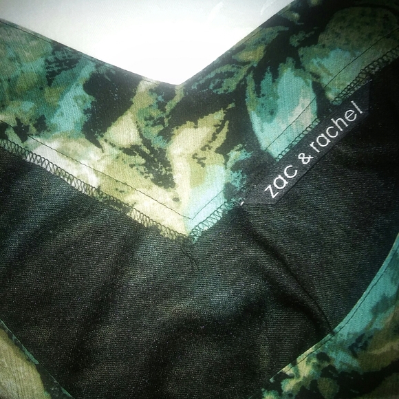 Zac & Rachel blouse size large - Picture 3 of 3